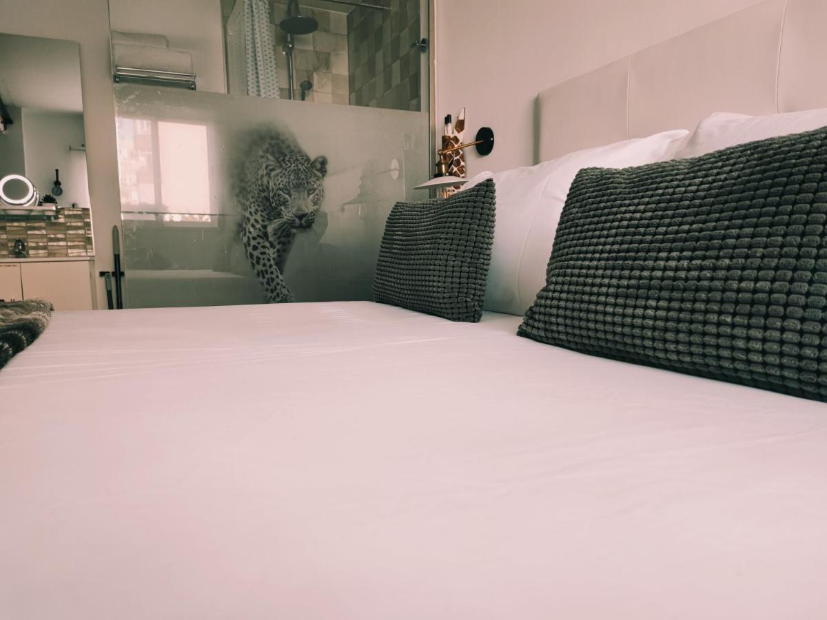 Torremolinos Suite Εξωτερικό φωτογραφία